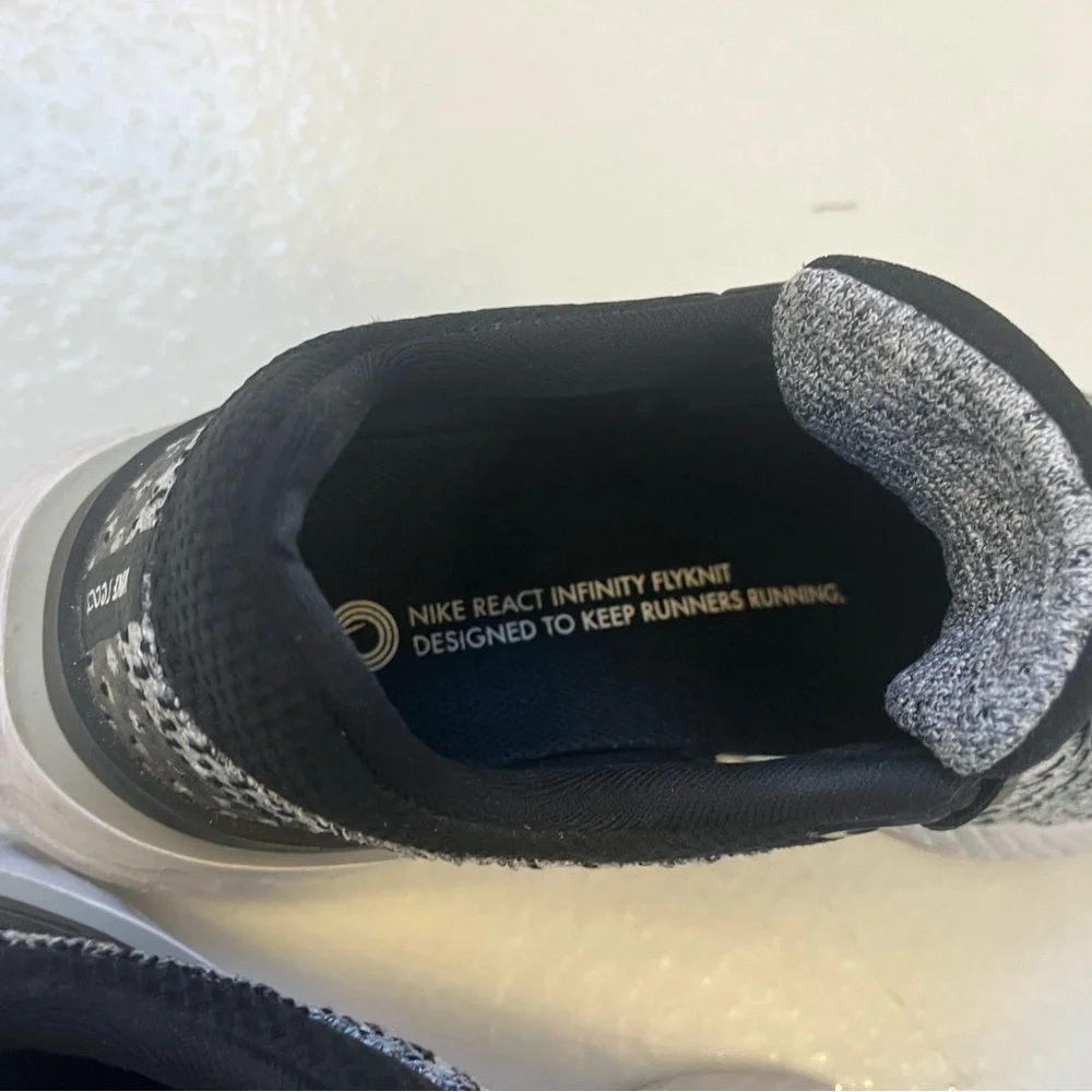 Nike React Shoes - Picture 4 of 6